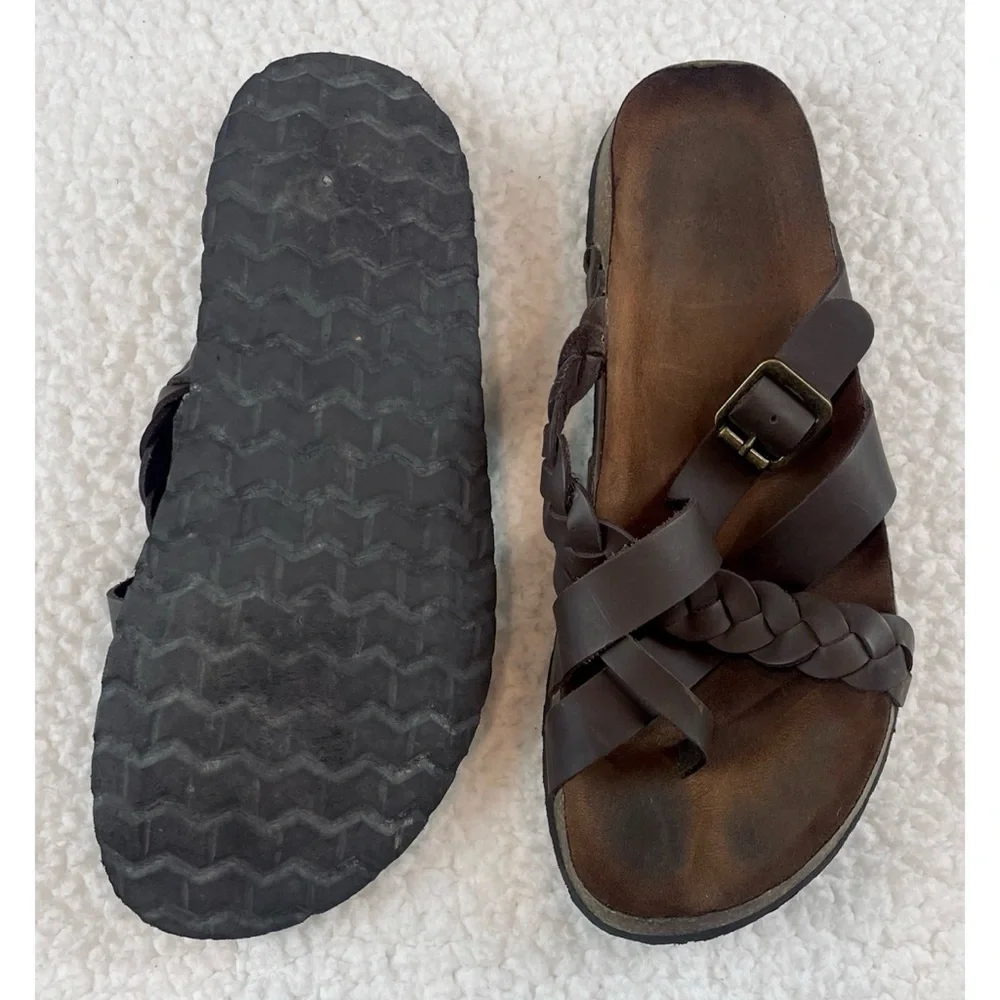 KOHL’S • Dark Brown Leather Strappy Criss-Cross Slide Sandals, 9 - Picture 12 of 16